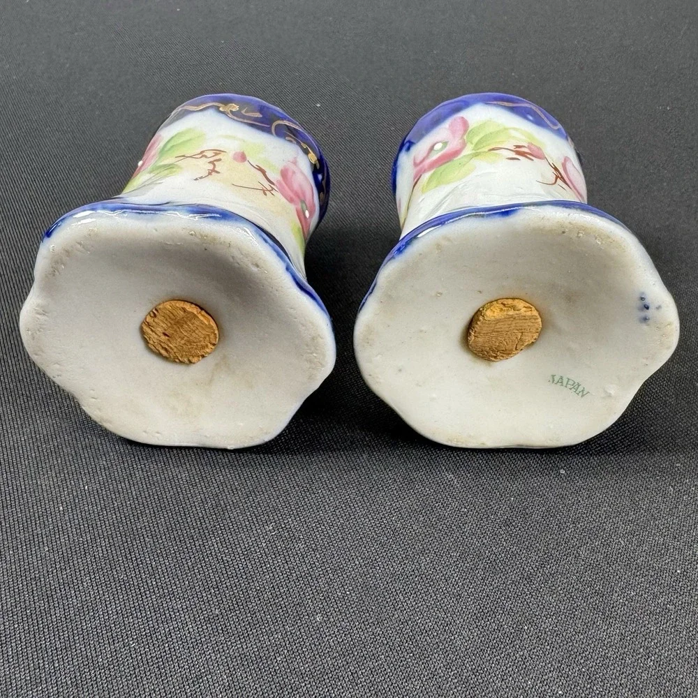 Antique Blue Trimmed Floral Design‎ Salt & Pepper Shakers